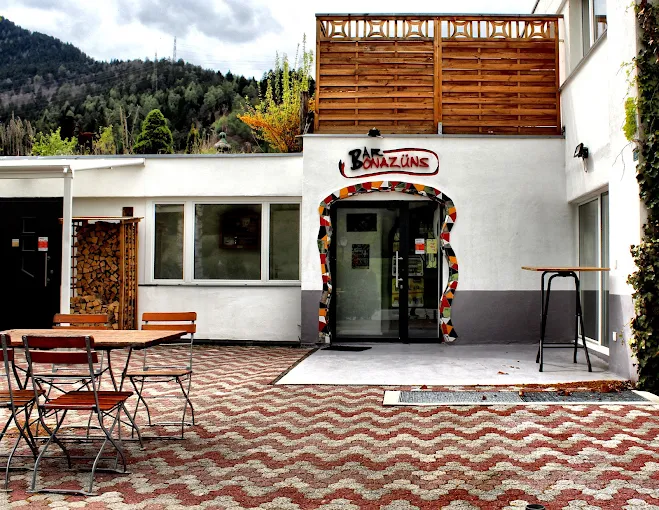 Pizzeria Bonazüns Aussenansicht